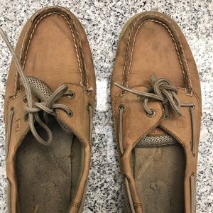 Sperrys Top Sider — Size 9